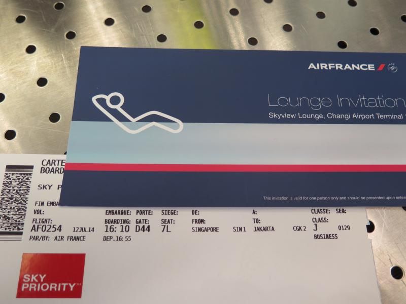 Review of Air France flight from Singapore to Jakarta in Business